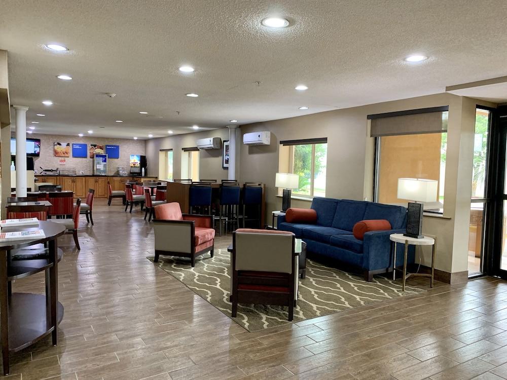 Comfort Inn Columbia-Bush River Exterior photo